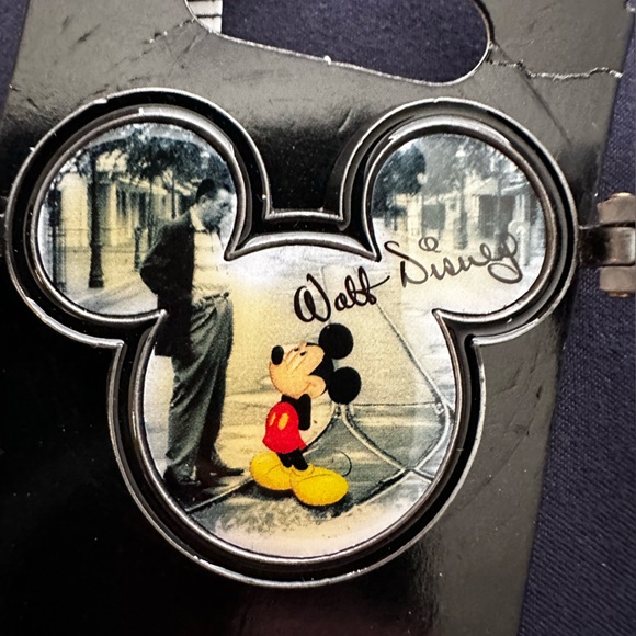 Disney Mickey Mouse, Walt Disney Pin Hinged - Picture 2 of 6